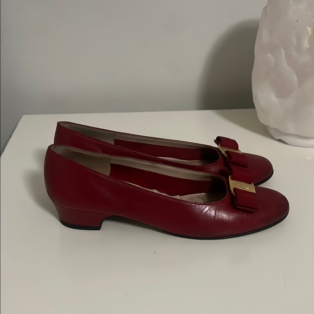 Salvatore Ferragamo vintage Red Flats with Chunky Heel and Bow Detail